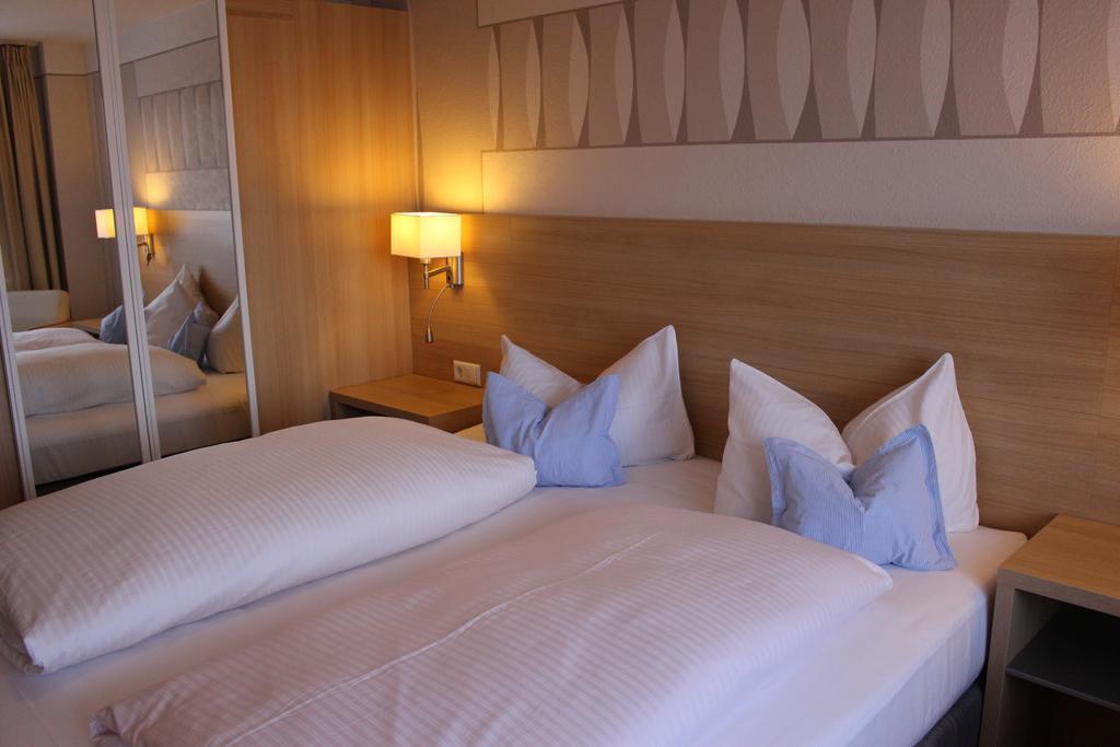 Hotel Gasthof Roessle Stetten am Kalten Markt Pokoj fotografie